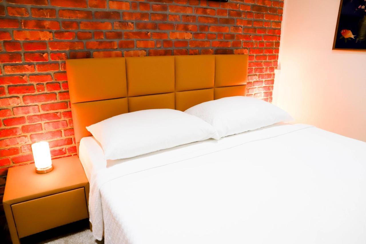 «Go West» Guest Rooms Viena Exterior foto